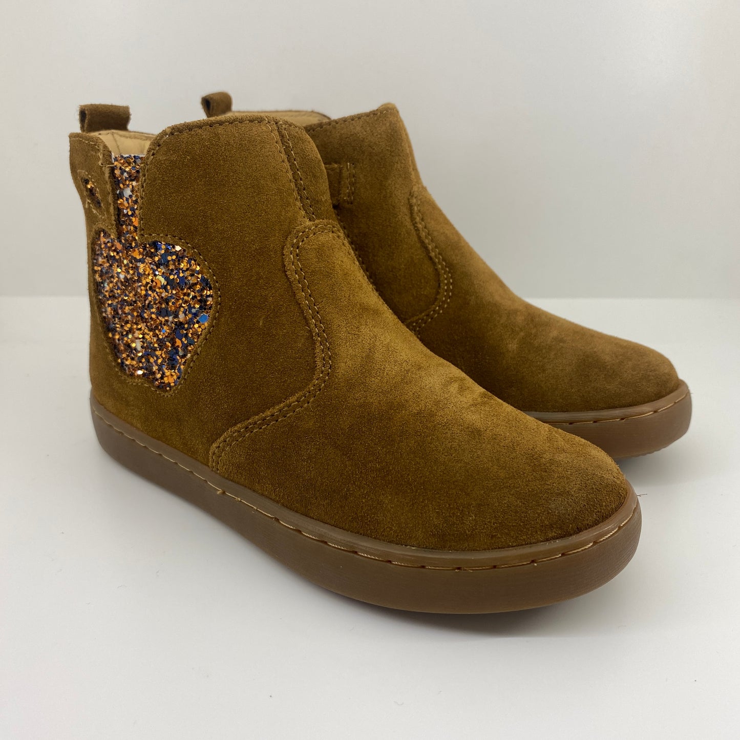 PLAY NEW APPLE BOOTS - FME