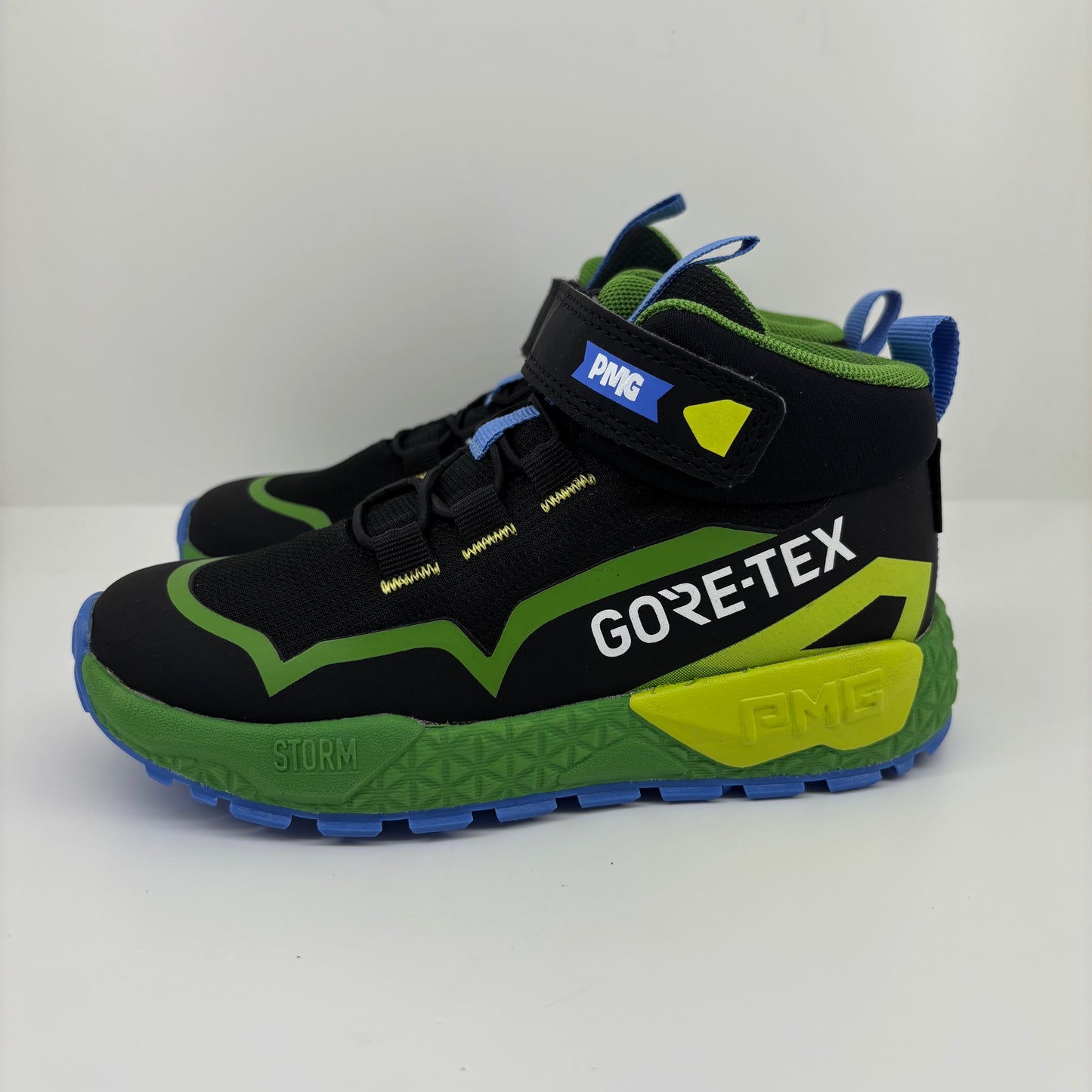 2419333 - GMEBasketGoreTex