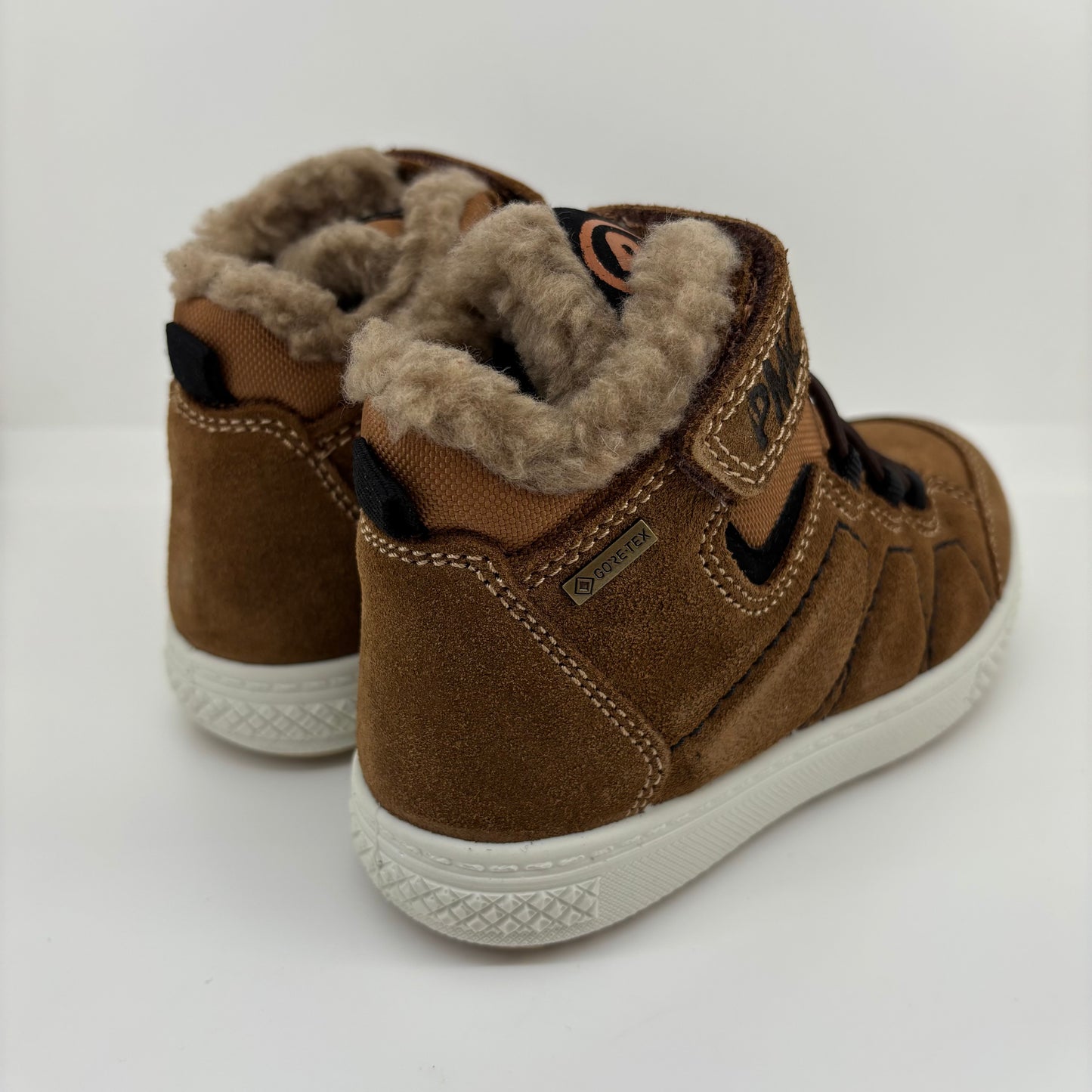 8890511 - GMEGoretex