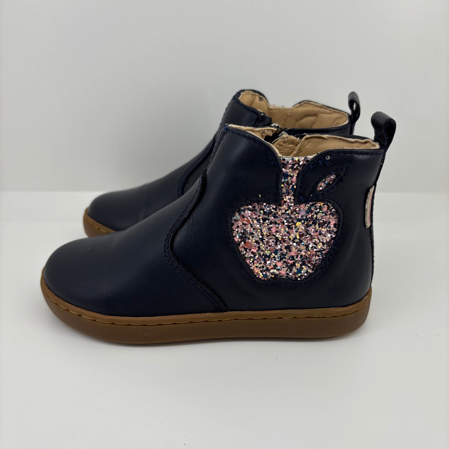 PLAY NEW APPLE BOOTS - FME