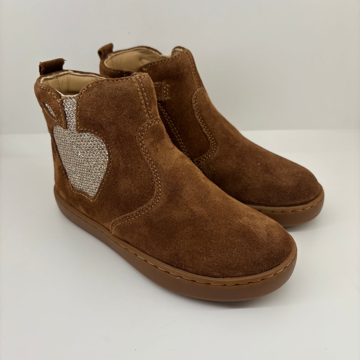 PLAY NEW APPLE BOOTS - FME