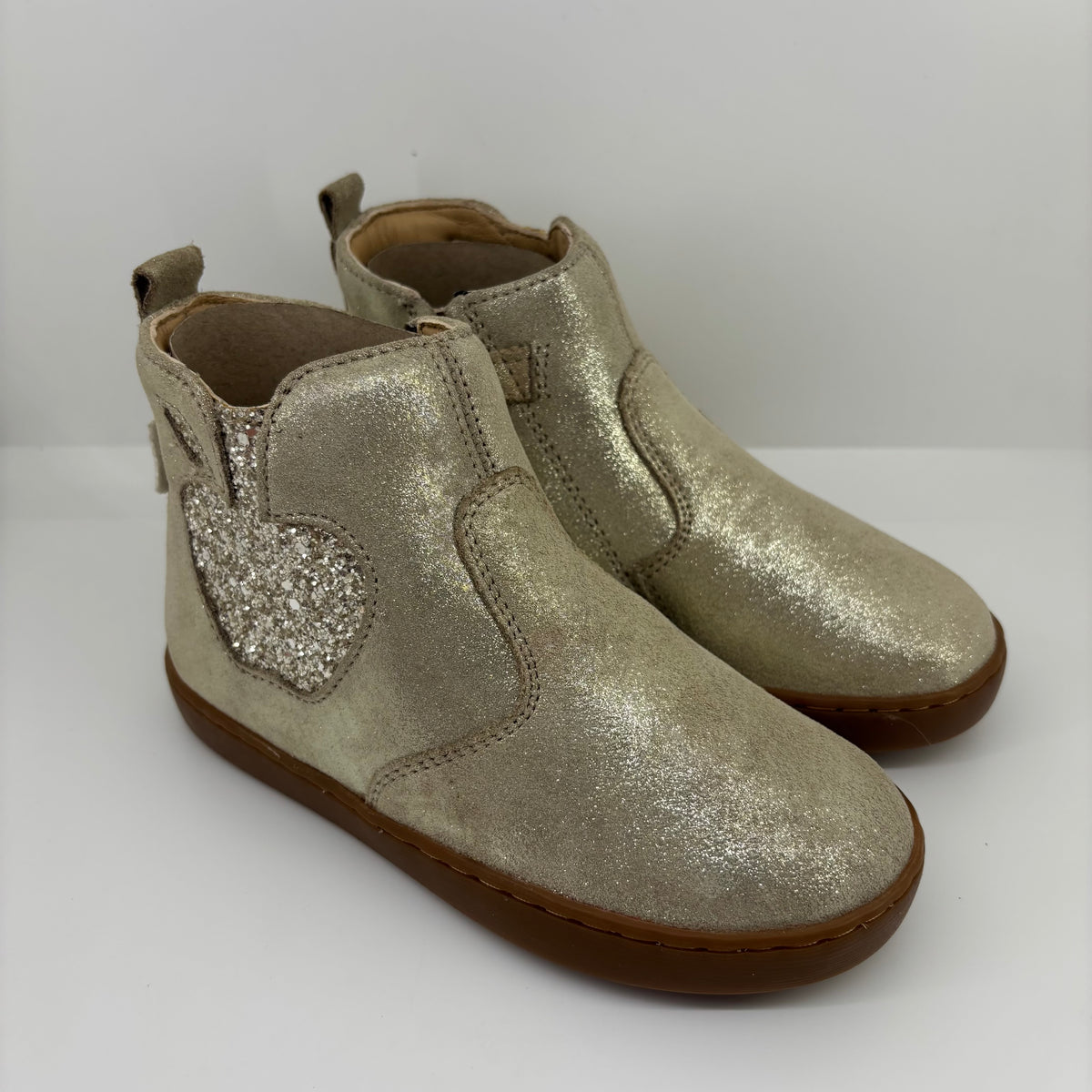 PLAY NEW APPLE BOOTS - FME